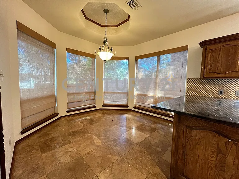 3316 Camden Dr — Photo 5