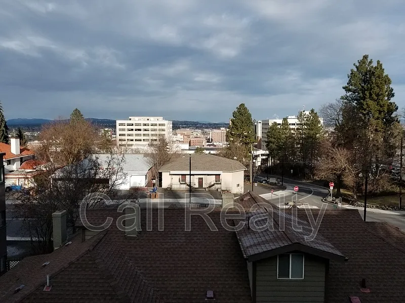 1 bed, 1.0 bath, 640 sqft, $945 — Photo 1