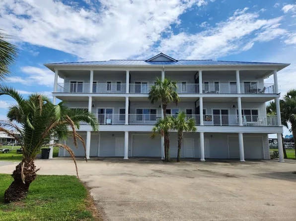 411 Admiral Craik Dr #5, Grand Isle, LA 70358