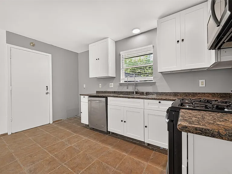 10814 Parkland Woods Dr — Photo 5
