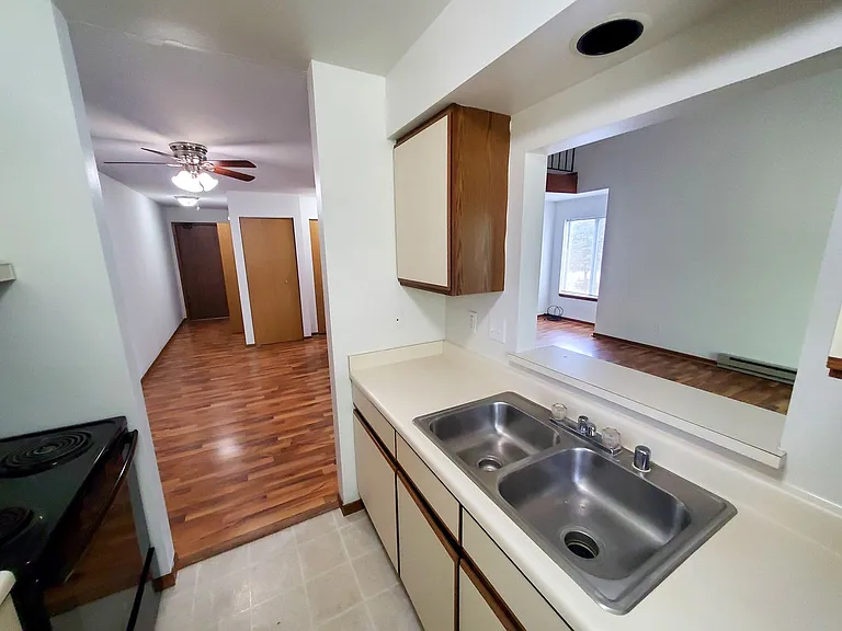 Orchard Village Apartments — Photo 178