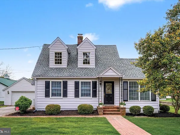 529 Clinton St, Delaware City, DE 19706