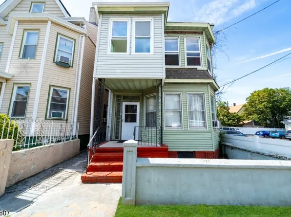 18 E 20Th St, Paterson City, NJ 07513