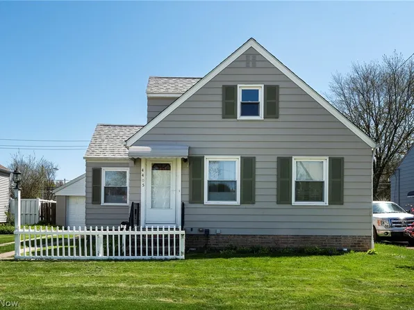 4405 W 226th St, Fairview Park, OH 44126