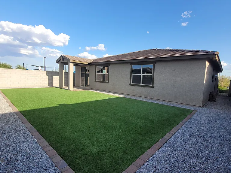 15998 W Smoketree Dr — Photo 29