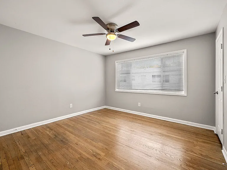 Balfour Chastain — Photo 10