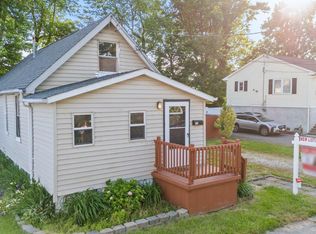 736 3rd St, Union Beach, NJ 07735