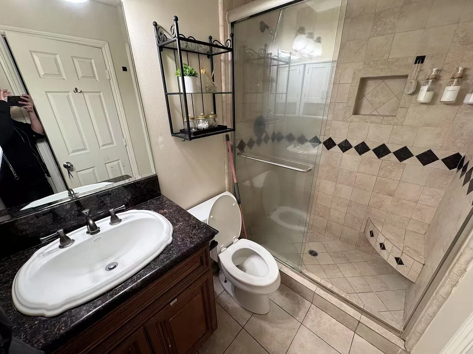 2 bed, 836 sqft, $2,195 — Photo 4