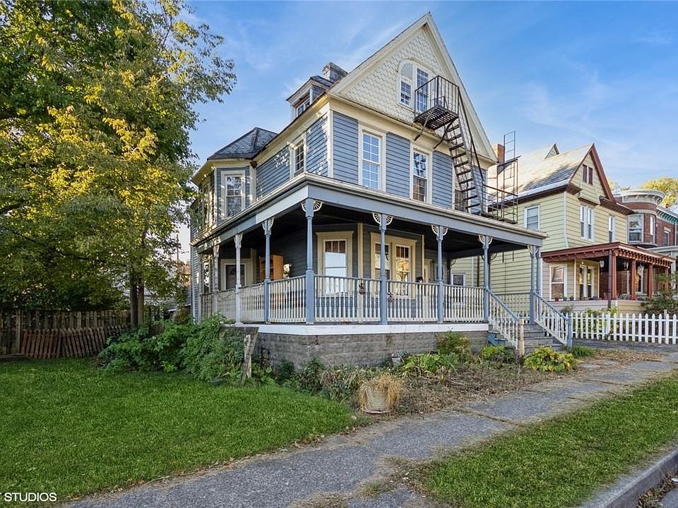 1st image of 11 Courtney Avenue