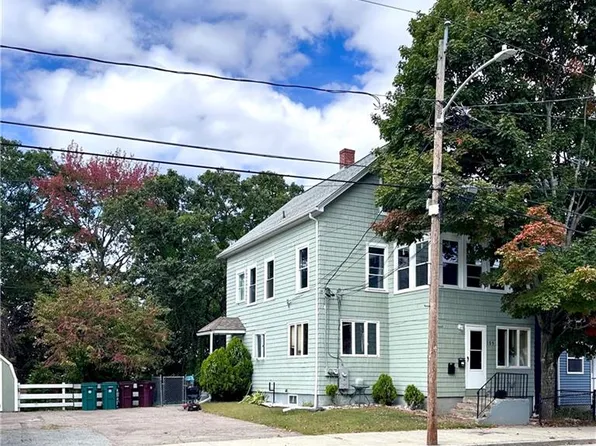 159-161 Grand St, Woonsocket, RI 02895