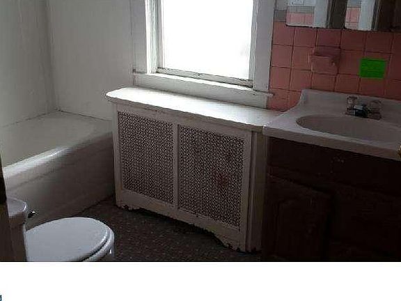 5th image of 211 Milmont Ave