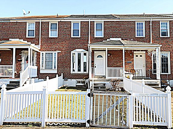 2nd image of 7933 Saint Claire Ln