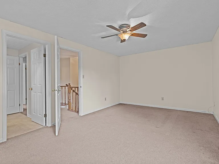 528 Chanticlar Ct — Photo 18