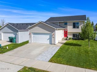 2879 E Knapp Cir, Post Falls, ID 83854