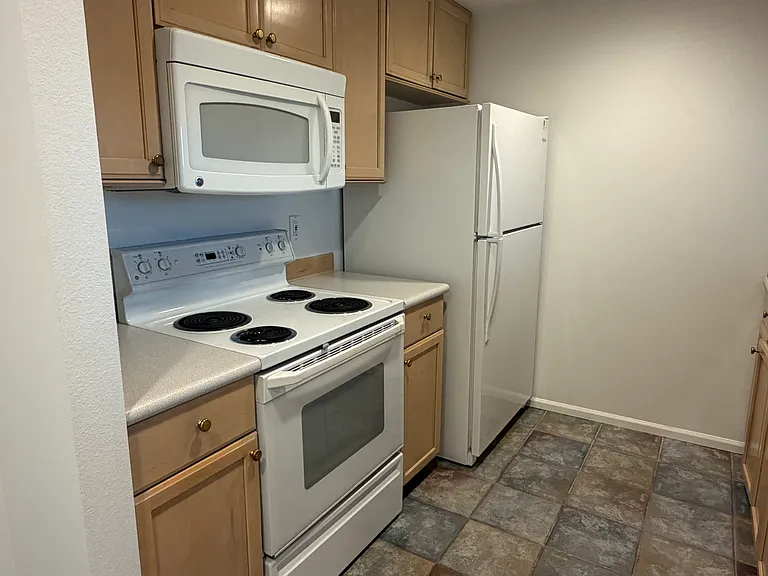 177 107th Ave NE #1014 — Photo 5