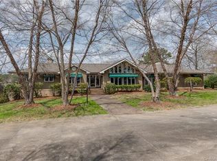 2410 Redland Rd, Campobello, SC 29322