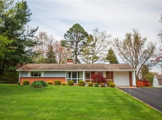 2455 Lakemont Dr, Gibsonia, PA 15044