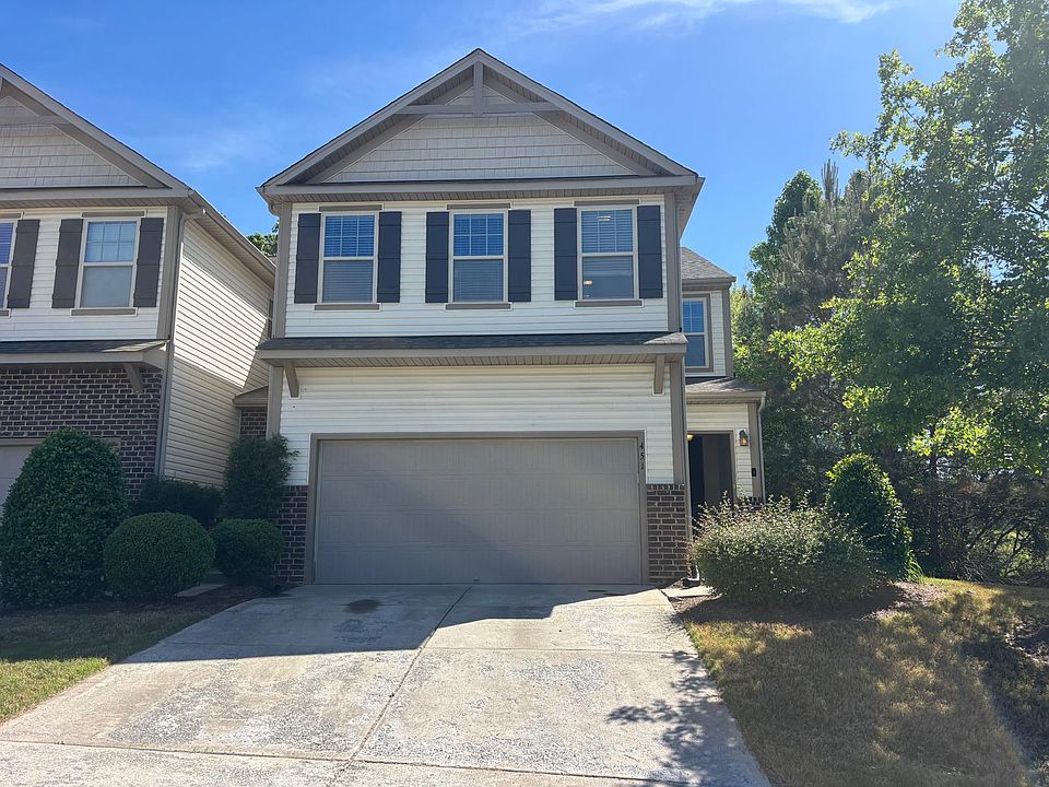 1st image of 451 Shakespeare Dr