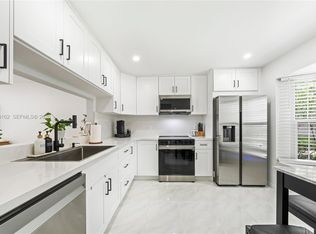 Colony Courts, Sunrise, FL 33323