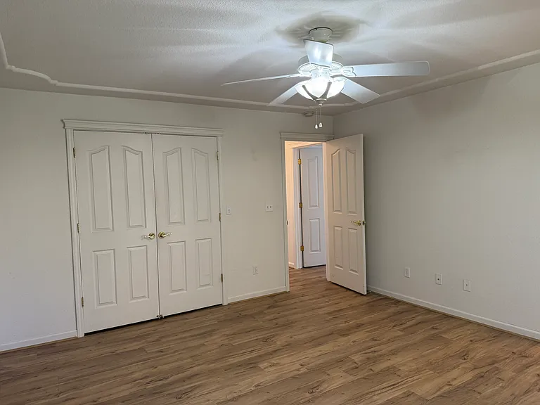 1343 Britt Ln — Photo 17