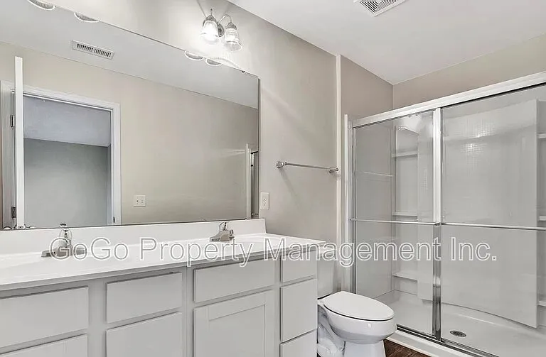 8 Torrington Dr — Photo 11
