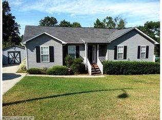 516 Three Oaks Dr, High Point, NC 27265