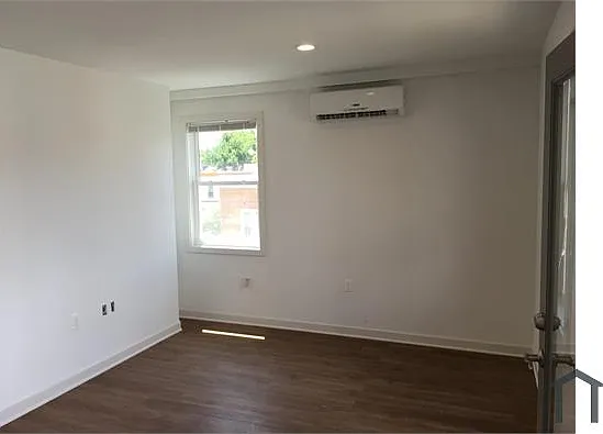 2 bed, 700 sqft, $3,400 — Photo 4