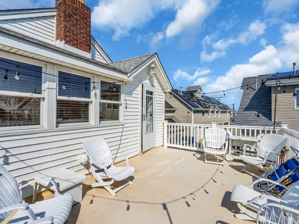108 Ocean Ave, Point Pleasant Beach, NJ 08742