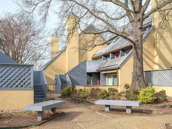 311 2nd St NW APT B, Charlottesville, VA 22902