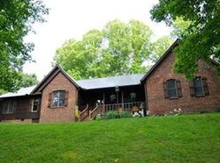 303 Shetland Ln, Scott Depot, WV 25560