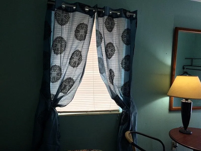 Studio, $995 — Photo 3