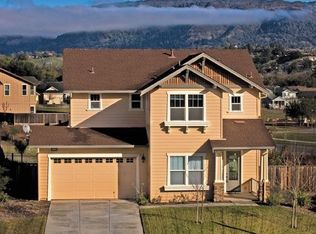 572 Port Cir, Cloverdale, CA 95425