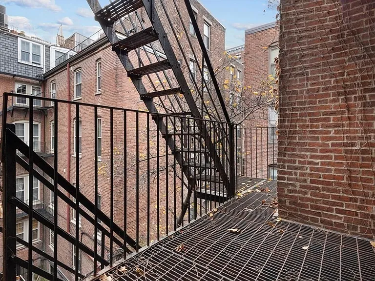 53 Hancock St #8 — Photo 10