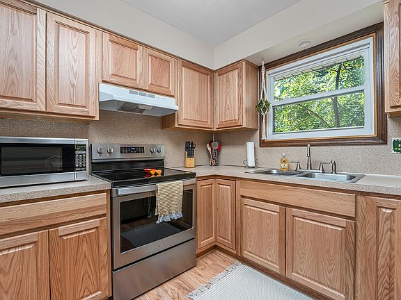 5th image of 2188 Whispering Dunes Dr