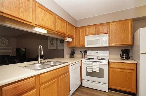 4th image of 1971 Hunting Lake Ct