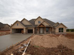 9715 Snipe St, Edmond, OK 73025