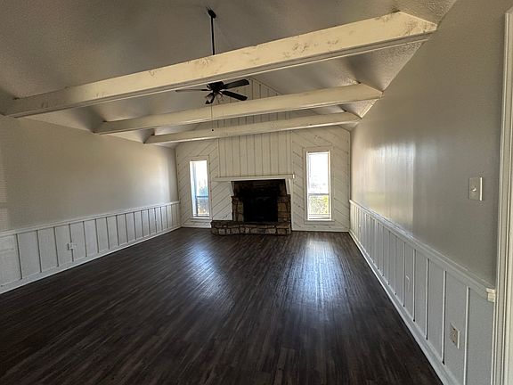 4th image of 3863 Lucerne Dr