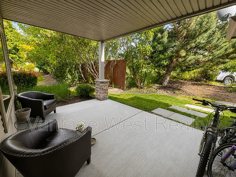 3350 Woodsdale Rd #201 — Photo 11