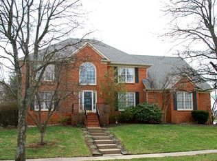 768 Andover Village Dr, Lexington, KY 40509