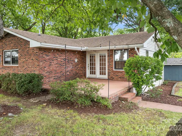 408 Jack St #1, Hendersonville, NC 28792