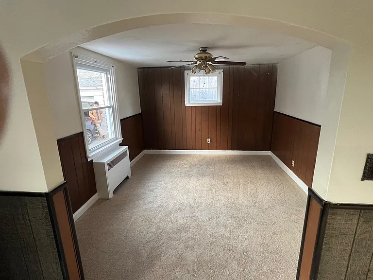 1123 Chester Pike — Photo 5