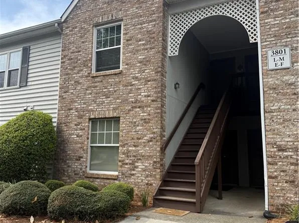3801 Old Rosebud Ct, Clemmons, NC 27012