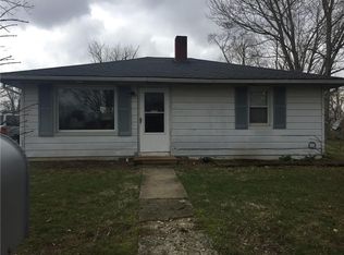 418 Robbins St, Hope, IN 47246
