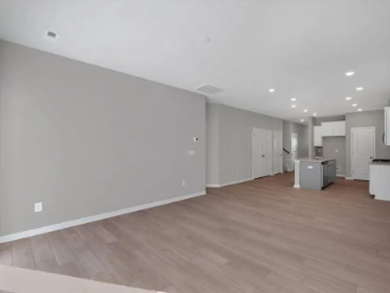 40 Ferryhill Dr — Photo 13