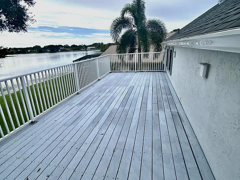 401 Crystal Lake Dr — Photo 31