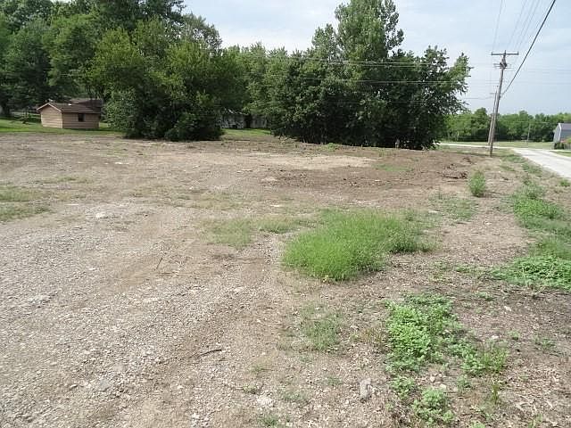 2nd image of N Maple St