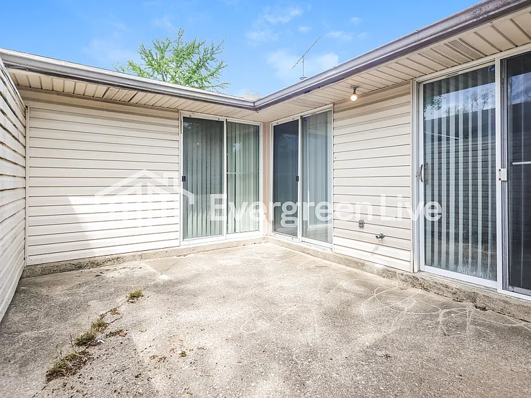 5606 Troy Villa Blvd — Photo 14