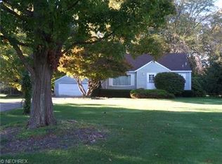 3755 McCarty Dr, Canfield, OH