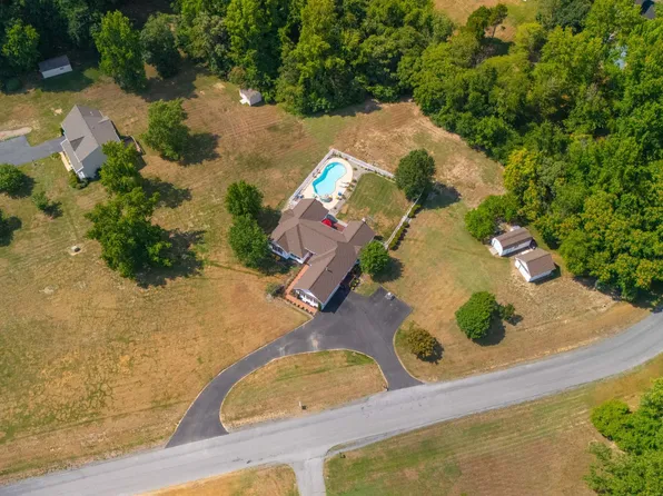 7605 Arborview Dr, Charlotte Hall, MD 20622