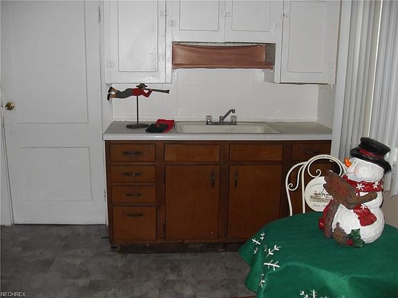 5th image of 13202 Coath Ave
